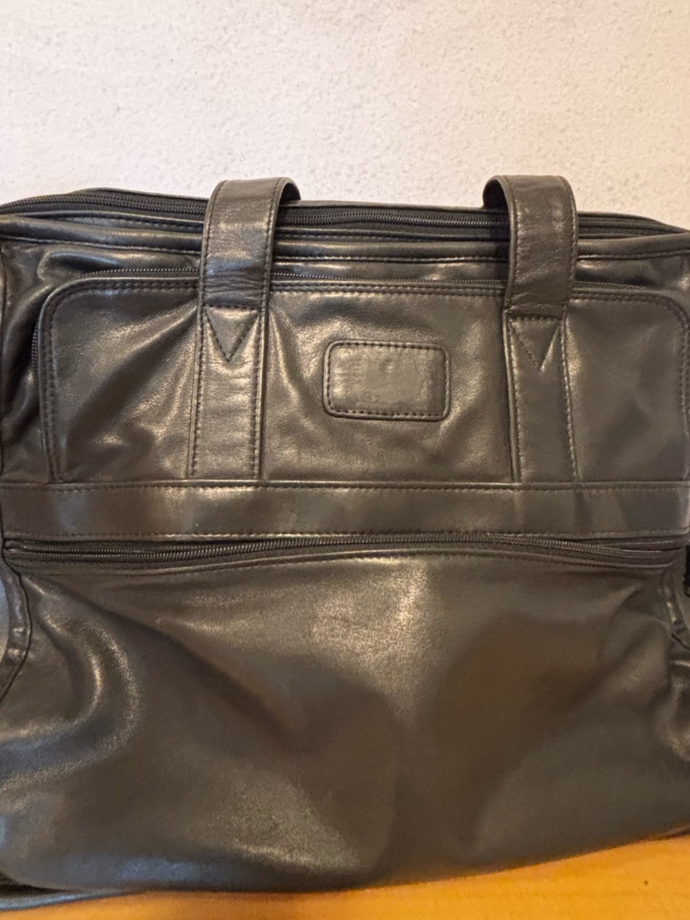 TUMI Black Leather Laptop Briefcase Expandable Work Travel Bag 16” - Picture 12 of 12
